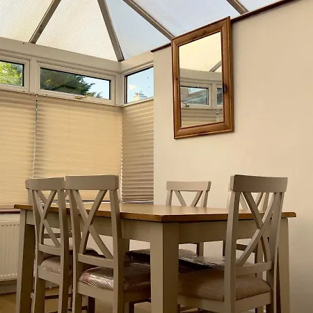 4 Bedroom With Parking Conservatory Fan Ferienhaus